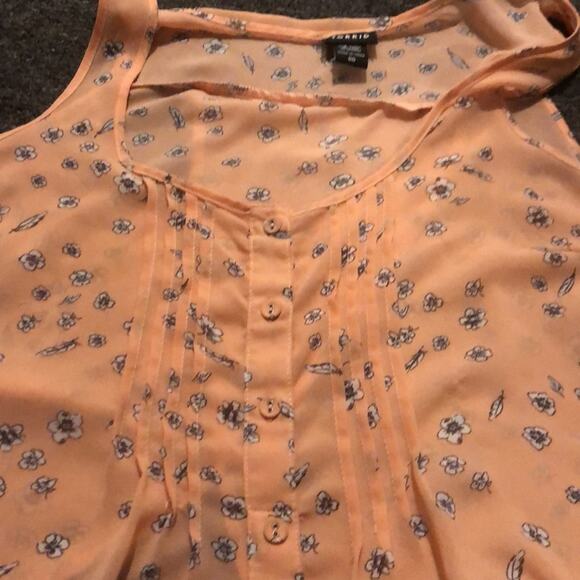 Torrid Brand Women's 00 Peach Floral Bubble Hem Chiffon Blouse Button Front - Picture 4 of 6